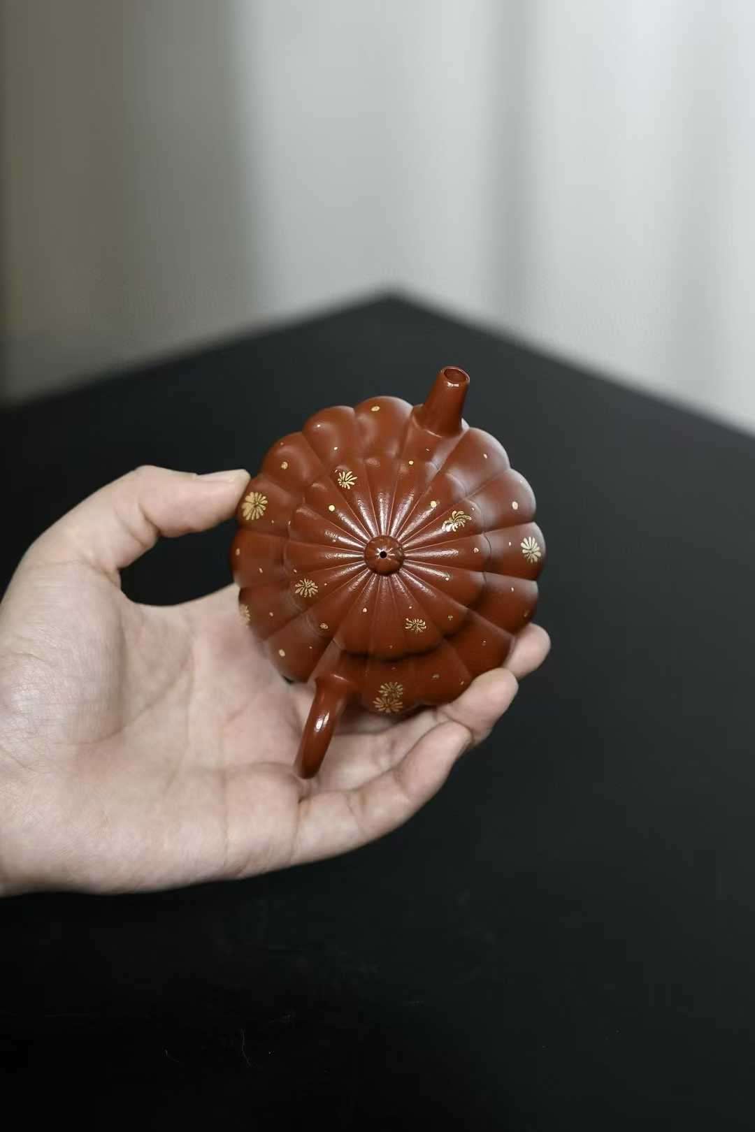 宜興紫砂壷(中国茶器)『撒金潘壷』