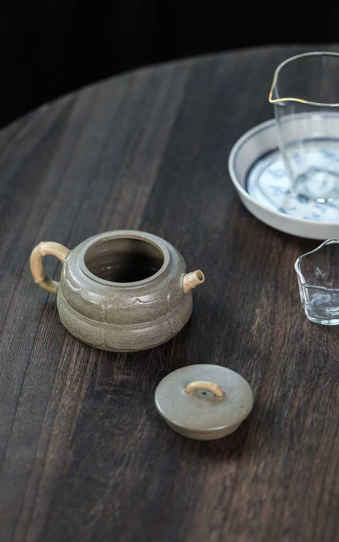 宜興紫砂壷(中国茶器)『覚帰蓮台』