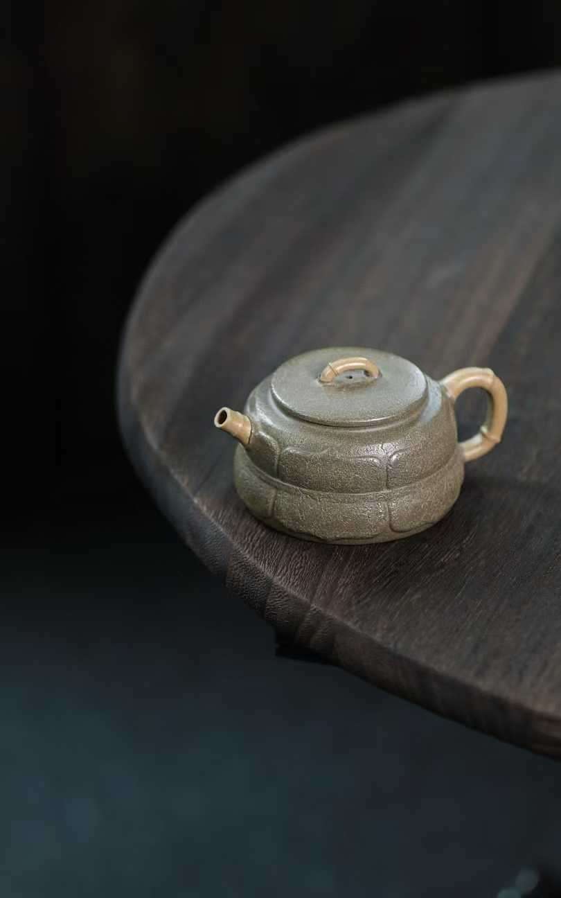 宜興紫砂壷(中国茶器)『覚帰蓮台』